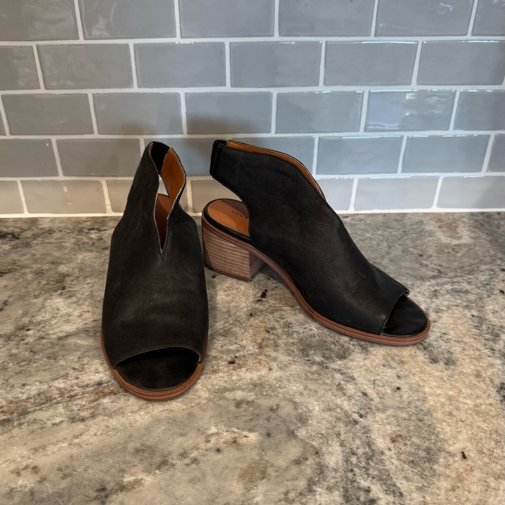 Heeled Sandals-Lucky Brand Black Leather Open Toe Sandals Size 7.5